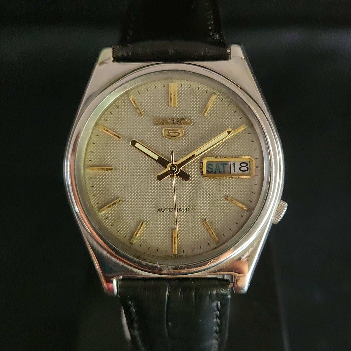 Vintage 1980 Original Seiko 5 Automatic 7009-6001 Grey face 17 Jewels Day-Date Japanese Men's Wrist Watch OG13
