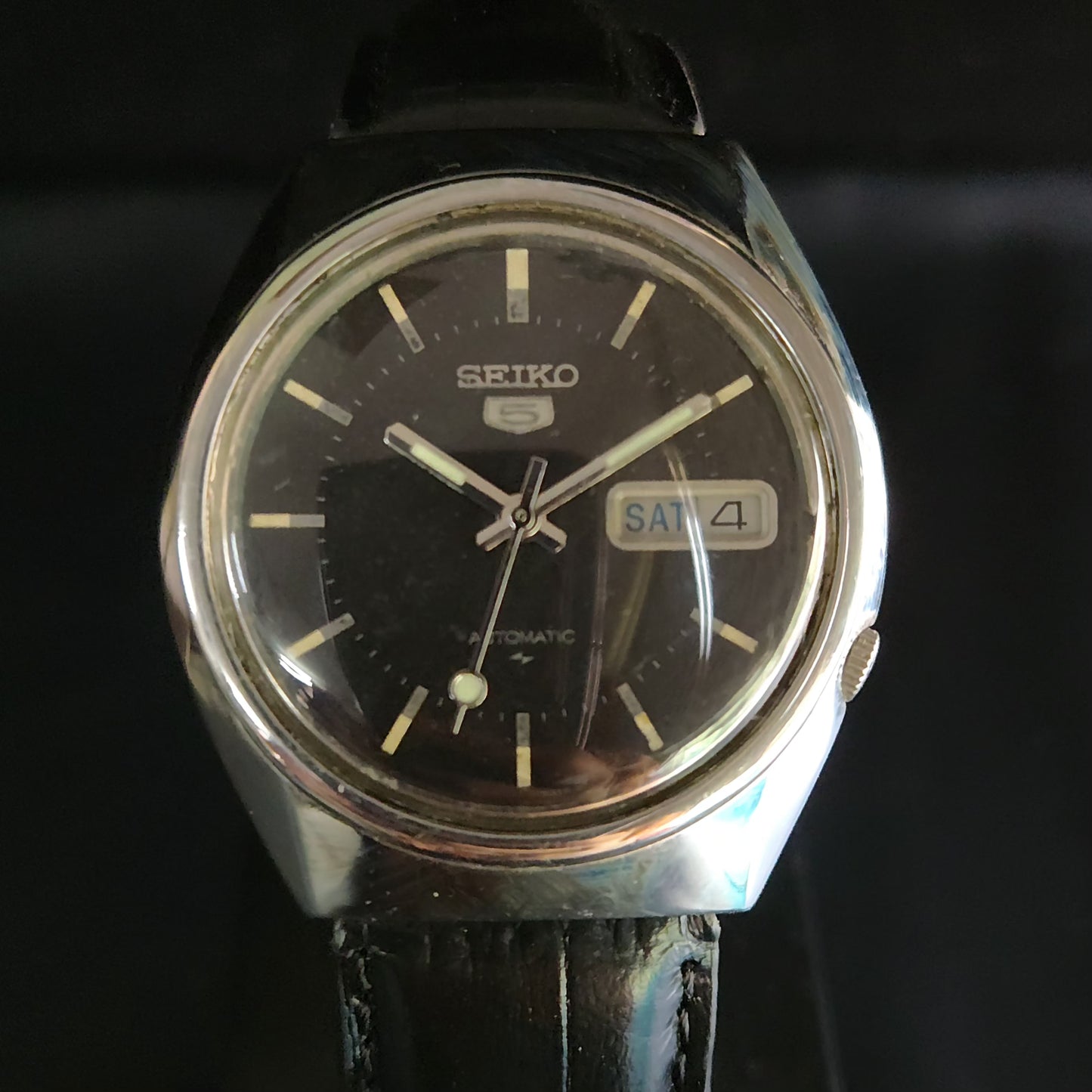 Vintage 1980 Original Seiko 5 Automatic 7009-8310 black face 17 Jewels Day-Date Japanese Men's Wrist Watch OG14
