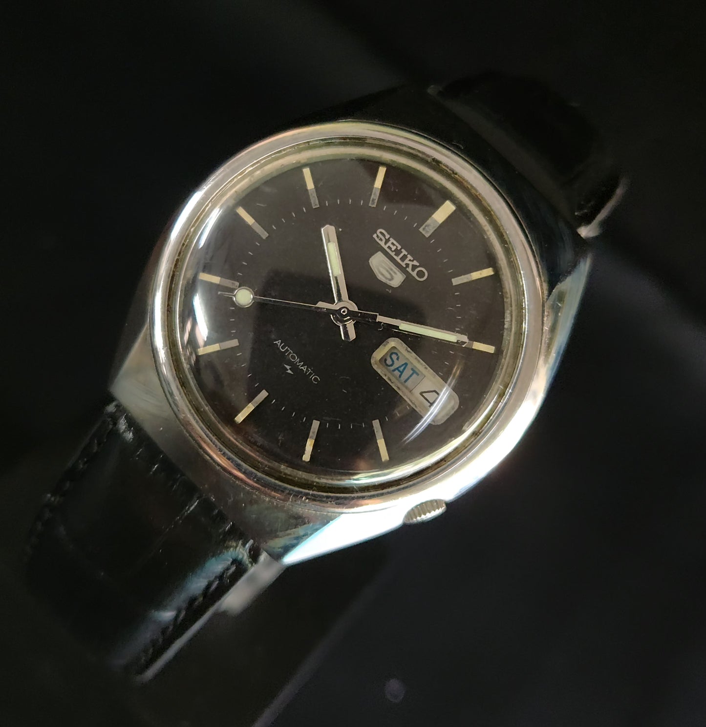 Vintage 1980 Original Seiko 5 Automatic 7009-8310 black face 17 Jewels Day-Date Japanese Men's Wrist Watch OG14