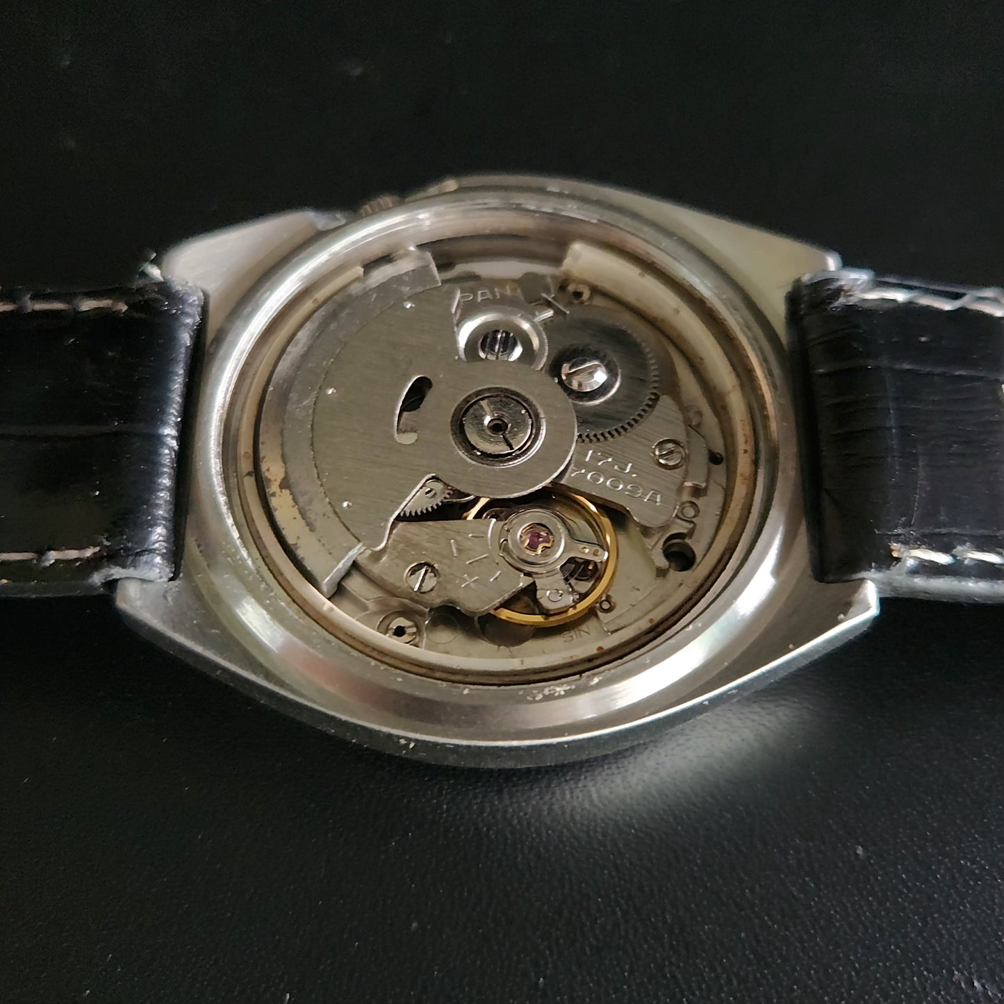 Vintage 1980 Original Seiko 5 Automatic 7009-8310 black face 17 Jewels Day-Date Japanese Men's Wrist Watch OG14