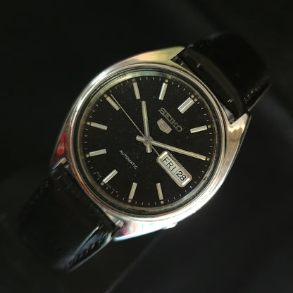 Vintage 1980 Original Seiko 5 Automatic 6349-8010 black face 21 Jewels Day-Date Japanese Men's Wrist Watch OG15