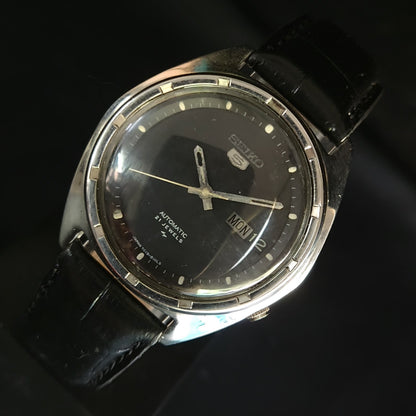 Vintage 1980 Original Seiko 5 Automatic 7019-8080 Grey face 21 Jewels Day-Date Japanese Men's Wrist Watch OG16