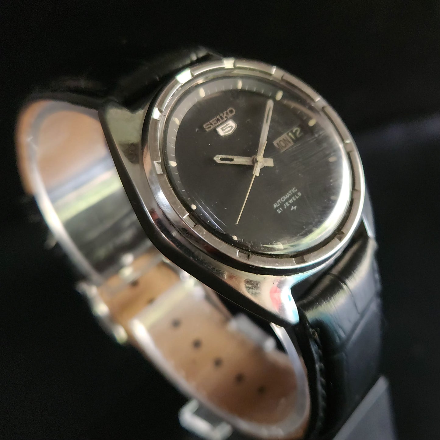 Vintage 1980 Original Seiko 5 Automatic 7019-8080 Grey face 21 Jewels Day-Date Japanese Men's Wrist Watch OG16
