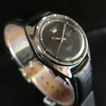 Vintage 1980 Original Seiko 5 Automatic 7019-8080 Grey face 21 Jewels Day-Date Japanese Men's Wrist Watch OG16