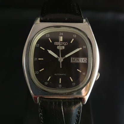 Vintage 1980 Original Seiko 5 Automatic 7009-5840 black face 17 Jewels Day-Date Japanese Men's Wrist Watch OG17