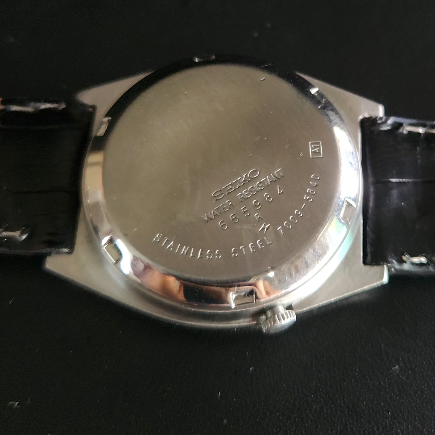 Vintage 1980 Original Seiko 5 Automatic 7009-5840 black face 17 Jewels Day-Date Japanese Men's Wrist Watch OG17