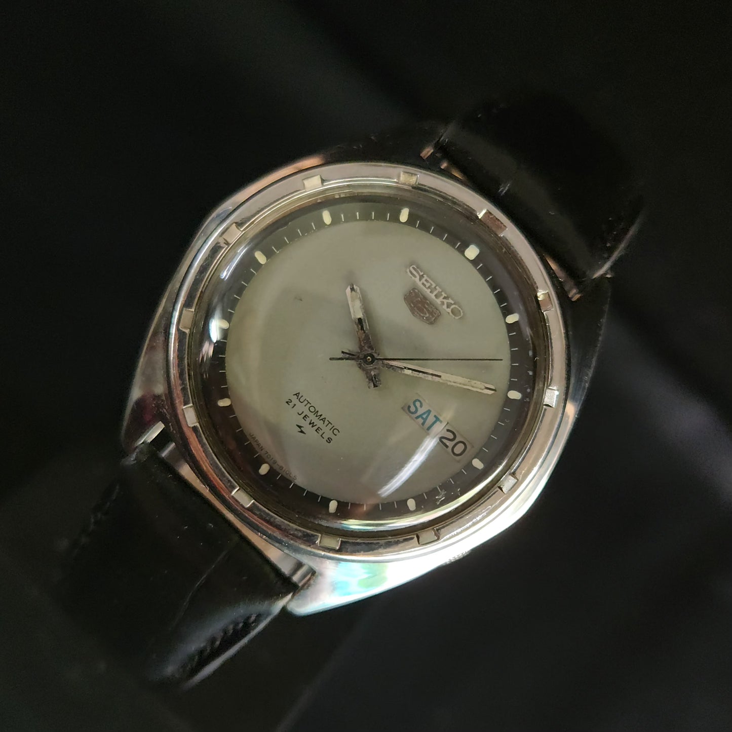 Vintage 1980 Original Seiko 5 Automatic 7019-8080 Grey face 21 Jewels Day-Date Japanese Men's Wrist Watch OG18