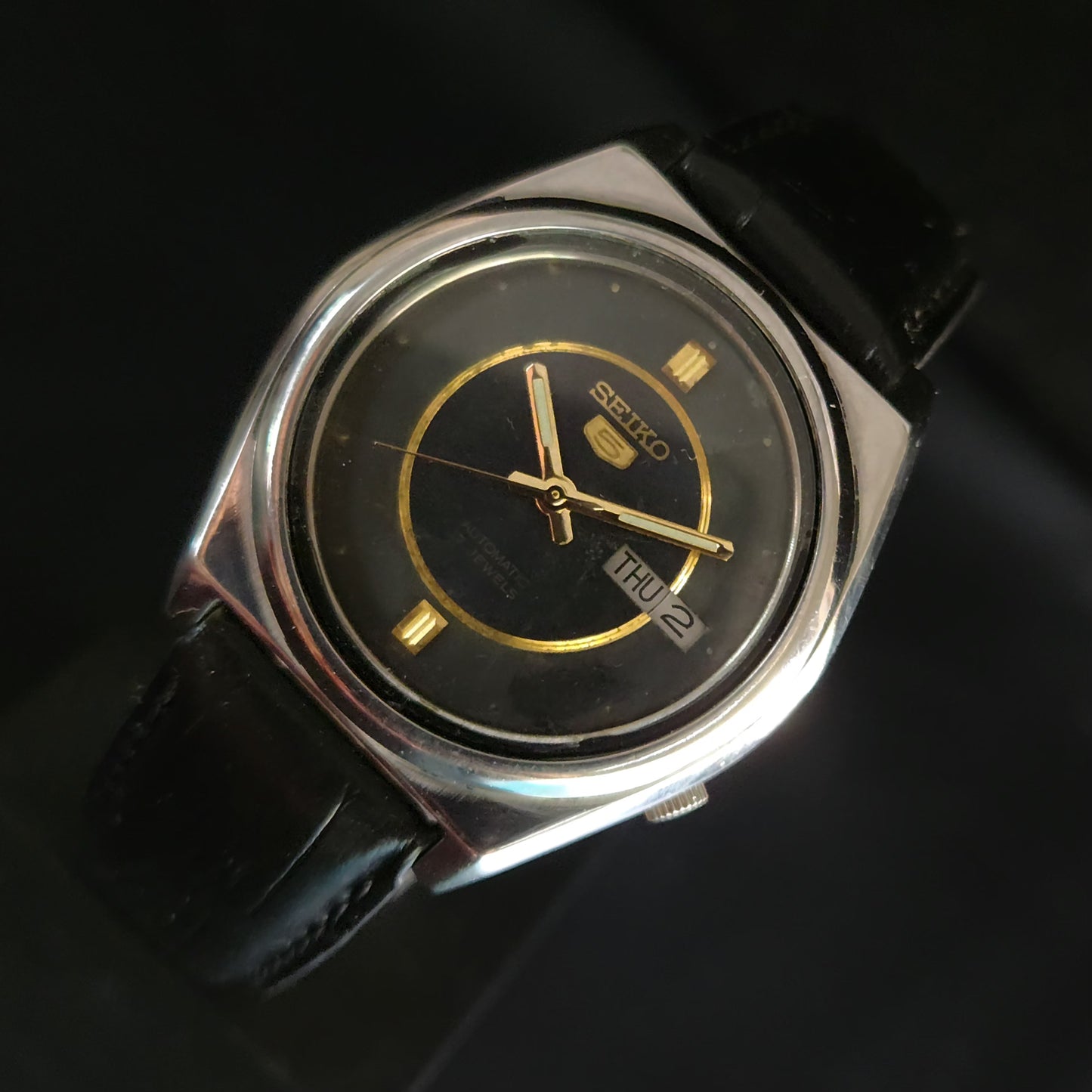 Vintage 1980 Original Seiko 5 Automatic 7009-8761 black face 17 Jewels Day-Date Japanese Men's Wrist Watch OG20