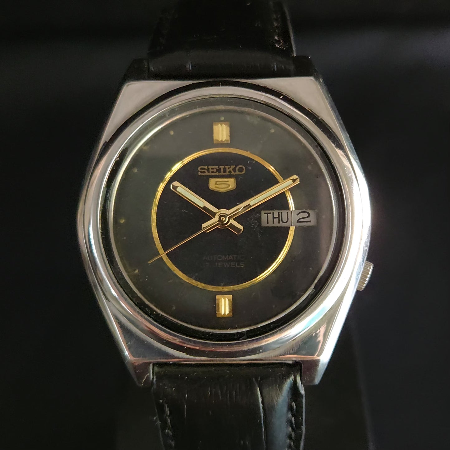 Vintage 1980 Original Seiko 5 Automatic 7009-8761 black face 17 Jewels Day-Date Japanese Men's Wrist Watch OG20