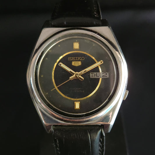 Vintage 1976 Original Seiko 5 Automatic 7009-8761 black face 17 Jewels Day-Date Japanese Men's Wrist Watch OG20