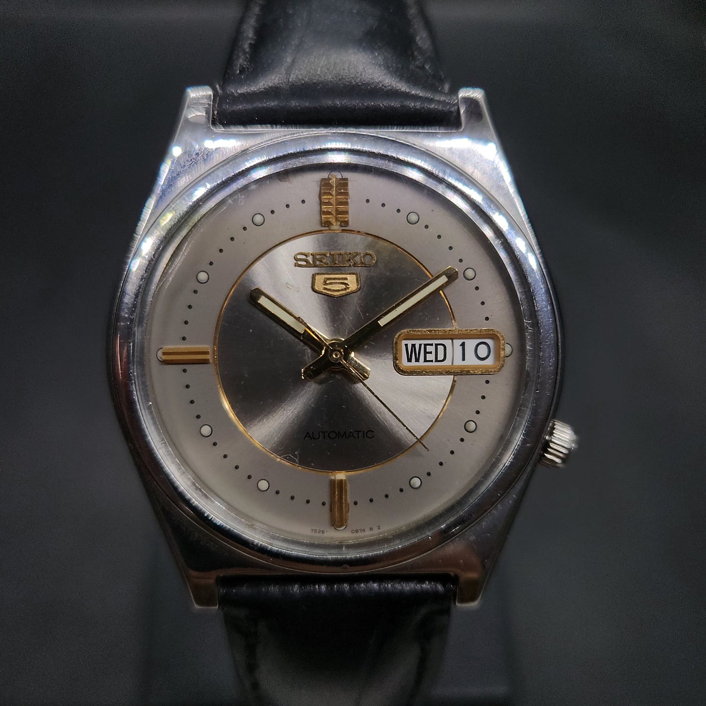 Vintage 1980 Original Seiko 5 Automatic 7s26-8210 silver face 21 Jewels Day-Date Japanese Men's Wrist Watch OG23