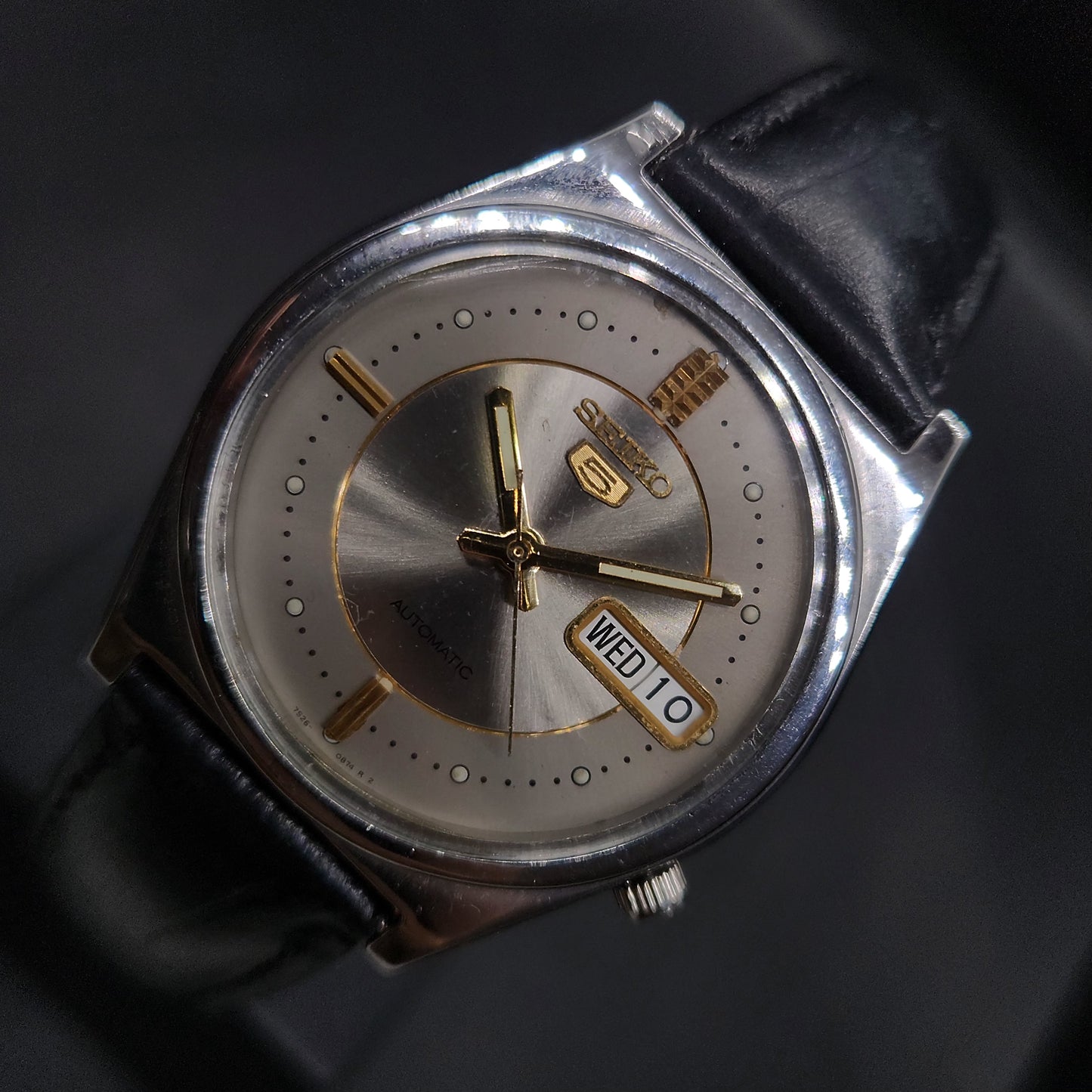 Vintage 1980 Original Seiko 5 Automatic 7s26-8210 silver face 21 Jewels Day-Date Japanese Men's Wrist Watch OG23