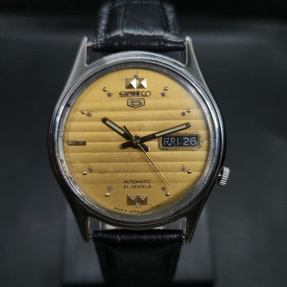 Vintage 1980 Original Seiko 5 Automatic 7009-3100 gold face 17 Jewels Day-Date Japanese Men's Wrist Watch OG24