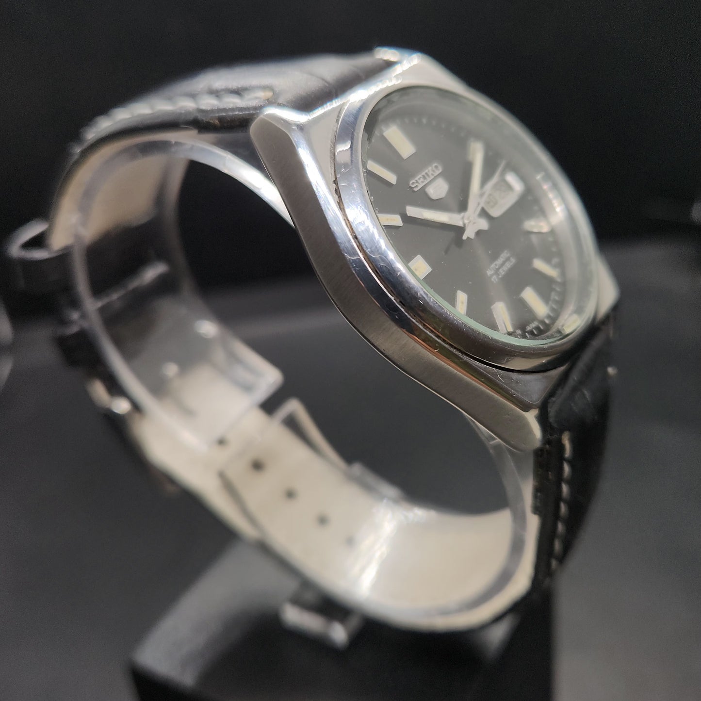 Vintage 1980 Original Seiko 5 Automatic 7009-3101 black face 17 Jewels Day-Date Japanese Men's Wrist Watch OG26