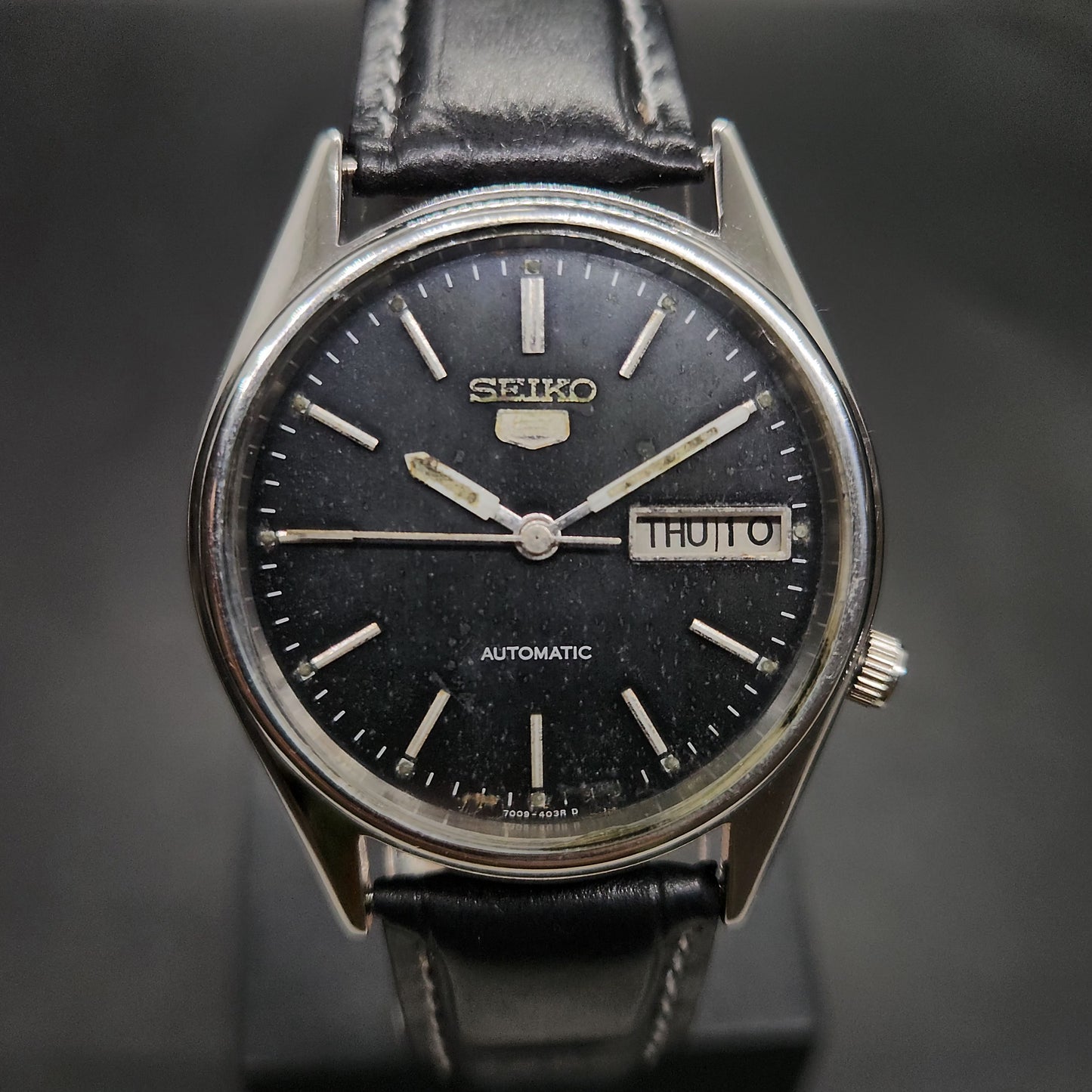 Vintage 1980 Original Seiko 5 Automatic 7009-8920 black face 17 Jewels Day-Date Japanese Men's Wrist Watch OG27