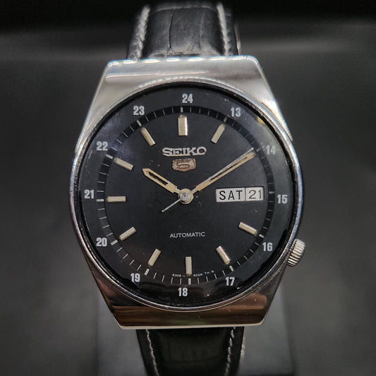 Vintage 1981 Original Seiko 5 Automatic 6309-6020 black face 17 Jewels Day-Date Japanese Men's Wrist Watch OG29