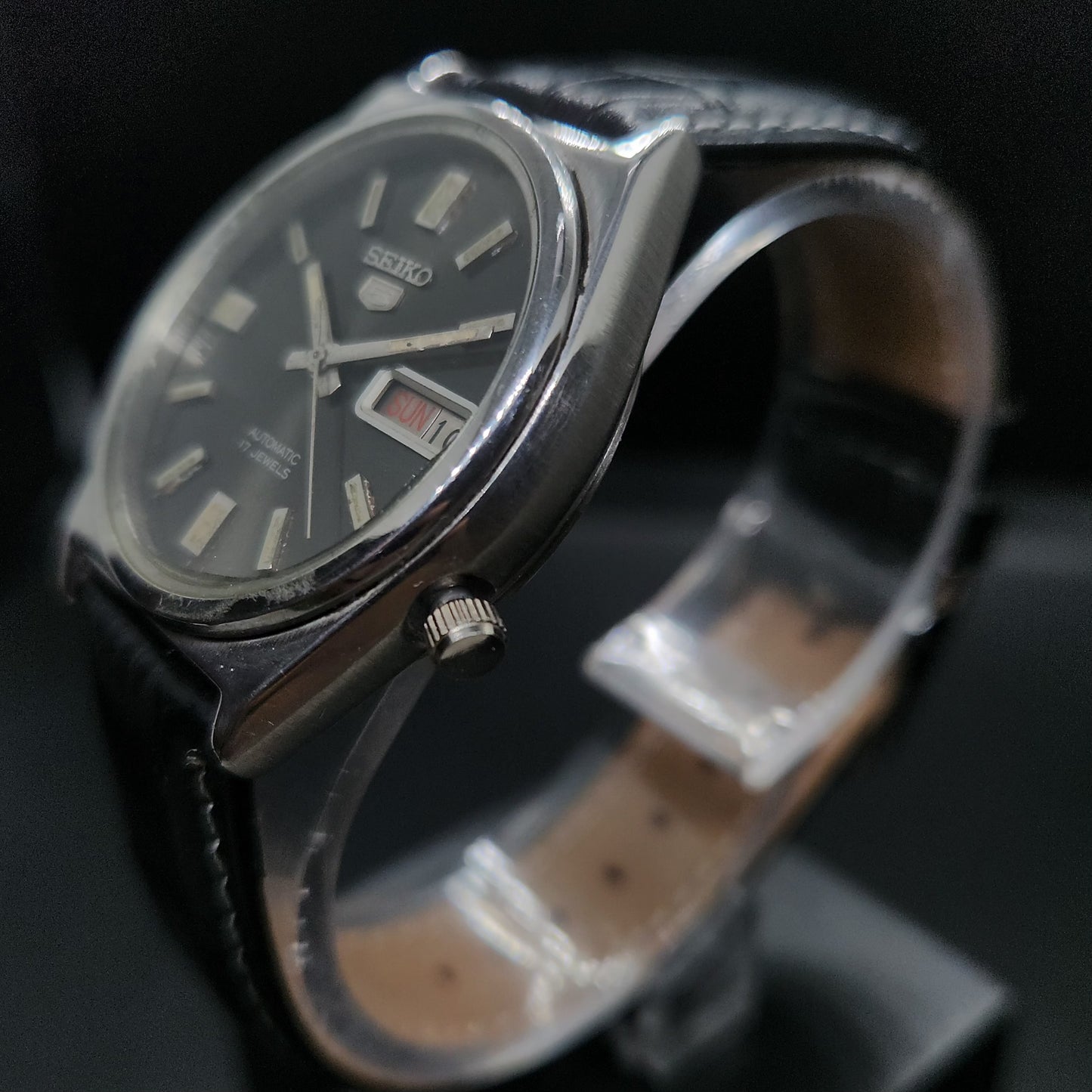 Vintage 1980 Original Seiko 5 Automatic 7009-3020 black face 17 Jewels Day-Date Japanese Men's Wrist Watch OG30