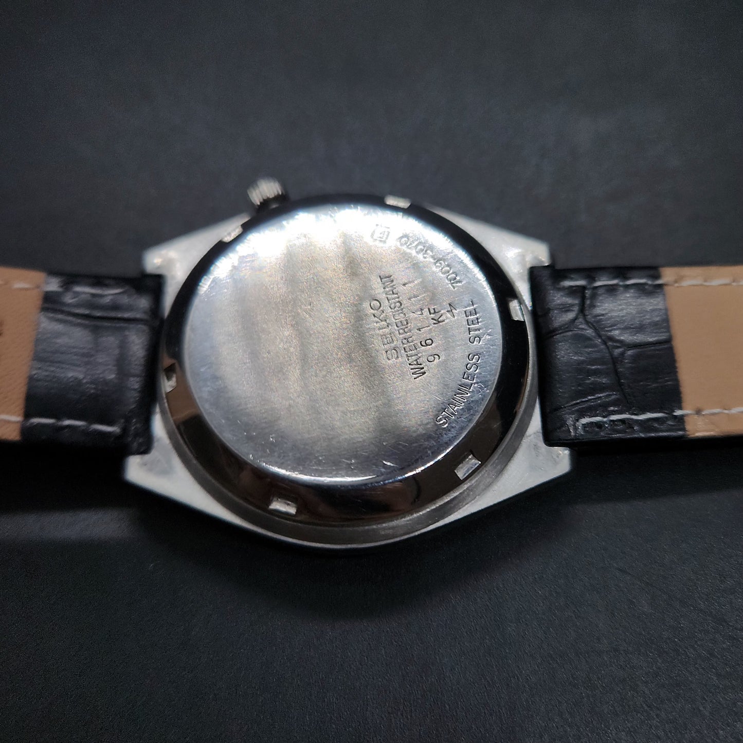 Vintage 1980 Original Seiko 5 Automatic 7009-3020 black face 17 Jewels Day-Date Japanese Men's Wrist Watch OG30