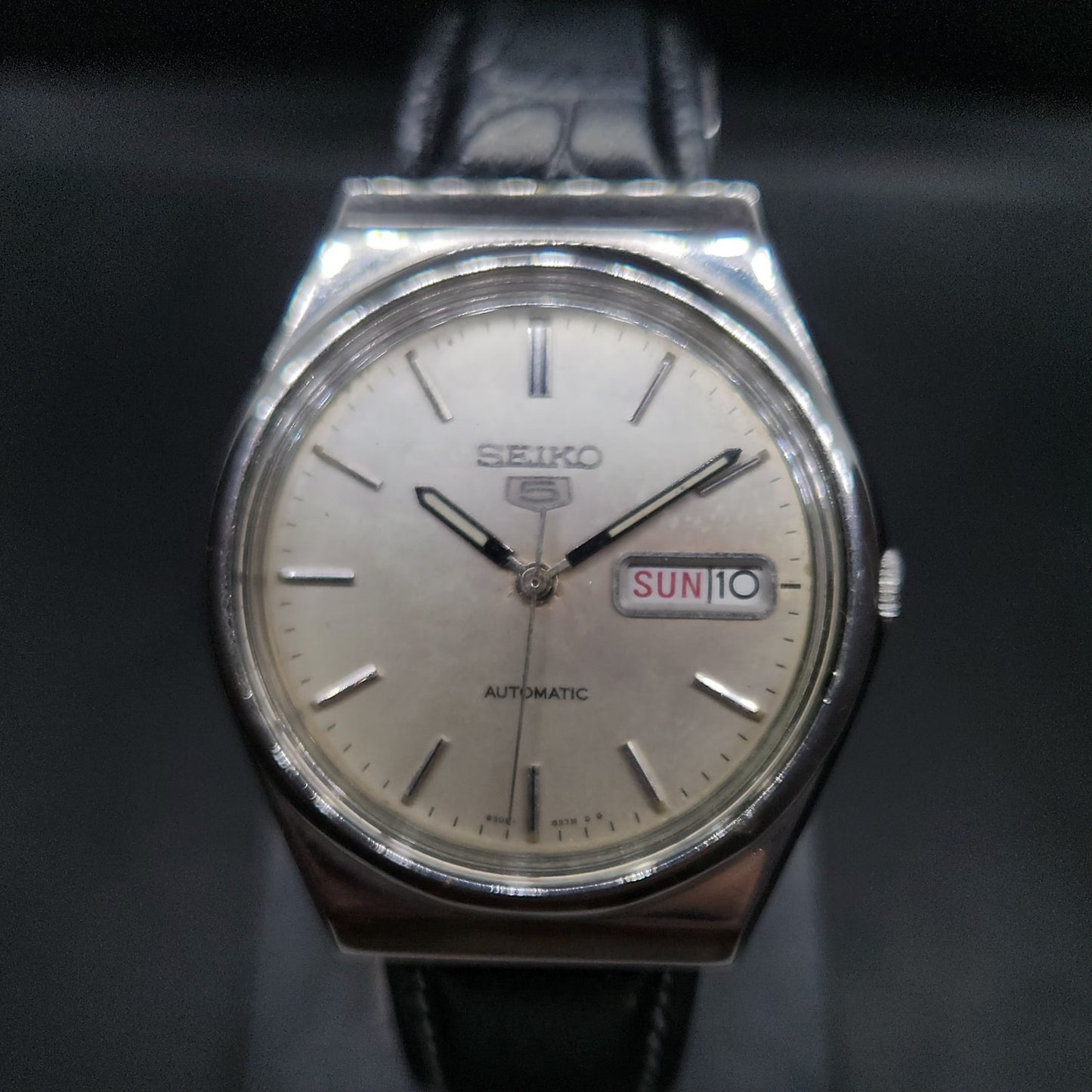 Vintage 1980 Original Seiko 5 Automatic 6309-8930 silver face 17 Jewels Day-Date Japanese Men's Wrist Watch OG31