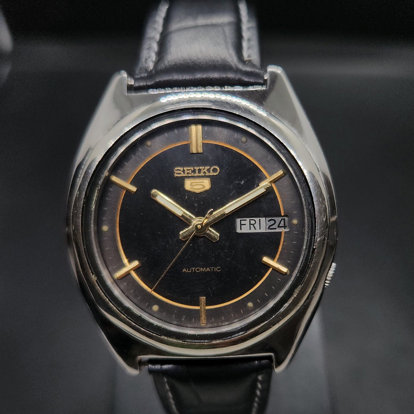 Vintage 1980 Original Seiko 5 Automatic 7009-8910 black face 17 Jewels Day-Date Japanese Men's Wrist Watch OG32
