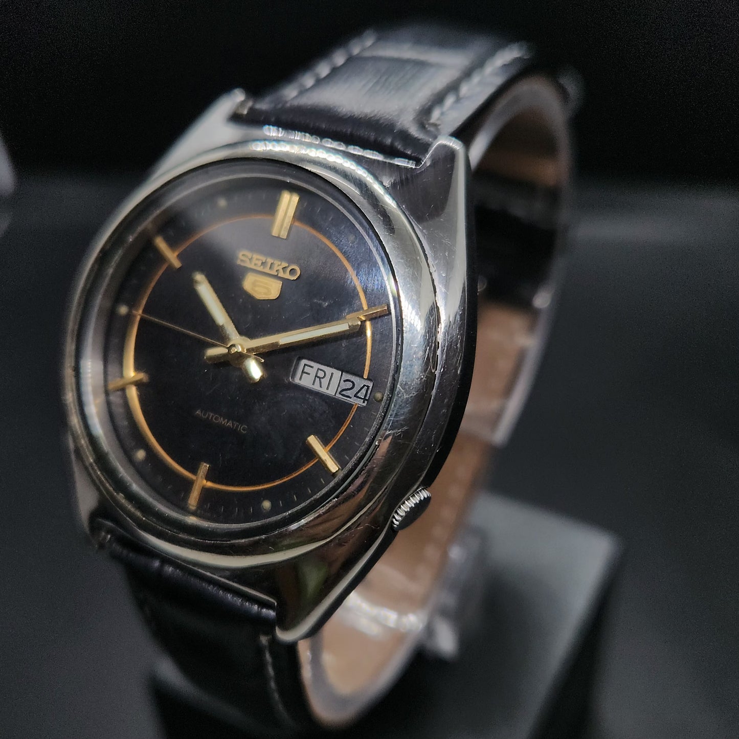 Vintage 1980 Original Seiko 5 Automatic 7009-8910 black face 17 Jewels Day-Date Japanese Men's Wrist Watch OG32