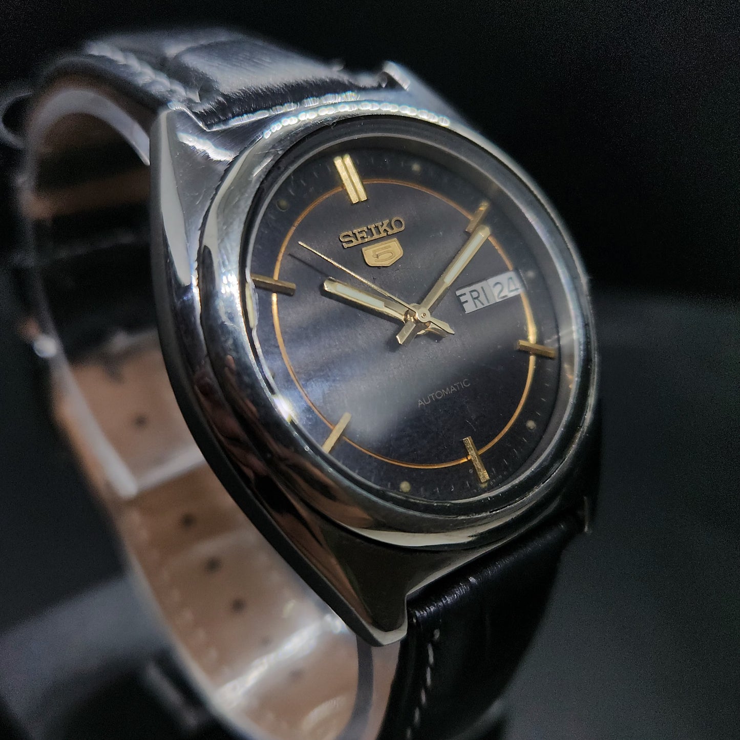 Vintage 1980 Original Seiko 5 Automatic 7009-8910 black face 17 Jewels Day-Date Japanese Men's Wrist Watch OG32