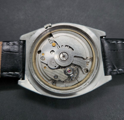 Vintage 1980 Original Seiko 5 Automatic 7009-8910 black face 17 Jewels Day-Date Japanese Men's Wrist Watch OG32
