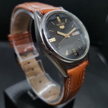 Vintage 1980 Original Seiko 5 Automatic 7009-876A black face 17 Jewels Day-Date Japanese Men's Wrist Watch OG33