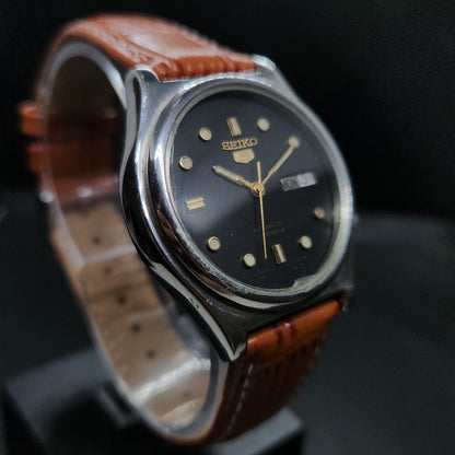 Vintage 1980 Original Seiko 5 Automatic 7019-8180 black face 21 Jewels Day-Date Japanese Men's Wrist Watch OG34