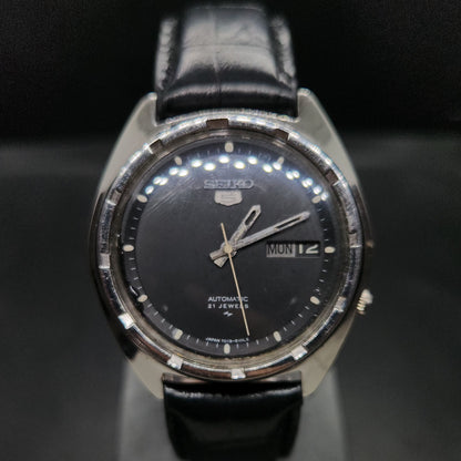 Vintage 1981 Original Seiko 5 Automatic 7019-8080 Black Face 21 Jewels Day-Date Japanese Men's Wrist Watch OG35