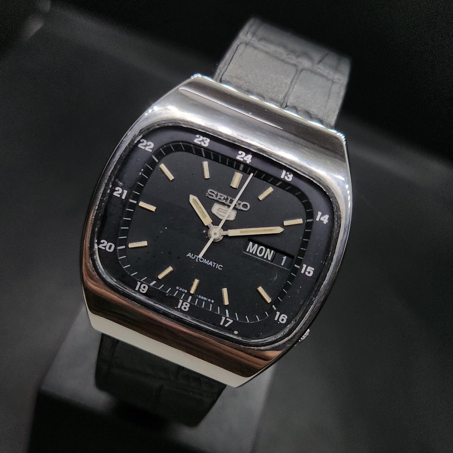 Vintage 1980 Original Seiko 5 Automatic 6309-523A black face 17 Jewels Day-Date Japanese Men's Wrist Watch OG37