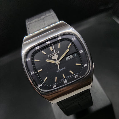 Vintage 1980 Original Seiko 5 Automatic 6309-523A black face 17 Jewels Day-Date Japanese Men's Wrist Watch OG37
