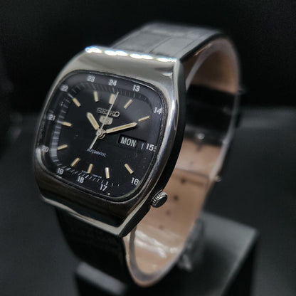 Vintage 1980 Original Seiko 5 Automatic 6309-523A black face 17 Jewels Day-Date Japanese Men's Wrist Watch OG37