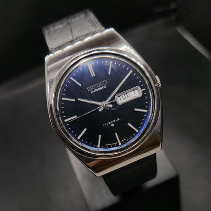 Vintage 1980 Original Seiko 5 Automatic 6309-8120 blue face 17 Jewels Day-Date Japanese Men's Wrist Watch OG38