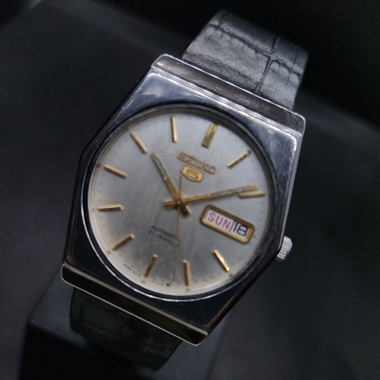 Vintage 1980 Original Seiko 5 Automatic 6319-7080 silver face 21 Jewels Day-Date Japanese Men's Wrist Watch OG39