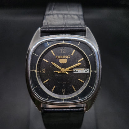 Vintage 1980 Original Seiko 5 Automatic 6309-581A black face 17 Jewels Day-Date Japanese Men's Wrist Watch OG40