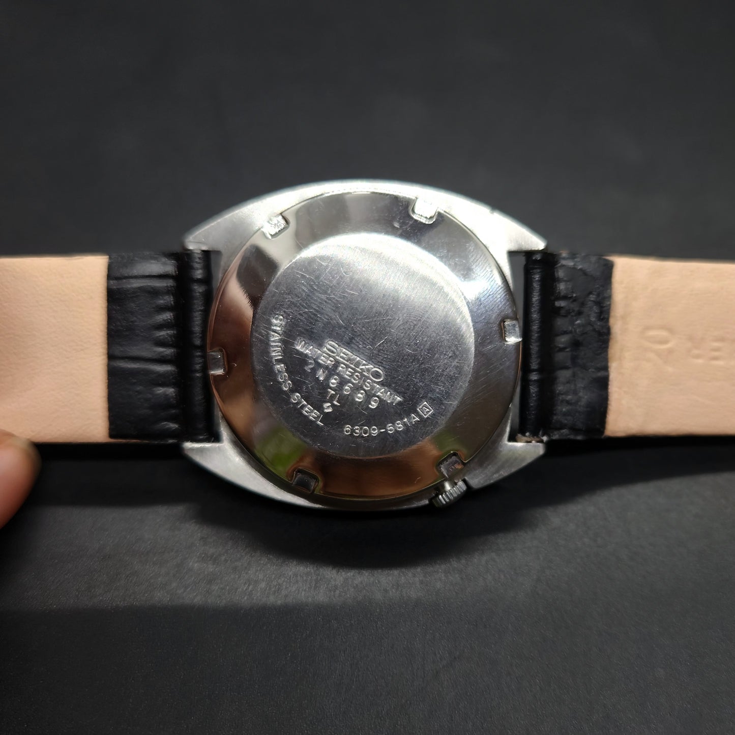 Vintage 1980 Original Seiko 5 Automatic 6309-581A black face 17 Jewels Day-Date Japanese Men's Wrist Watch OG40
