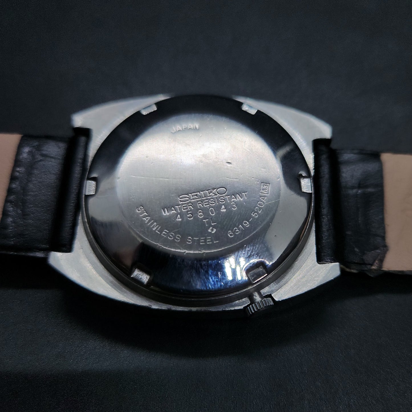 Vintage 1980 Original Seiko 5 Automatic 6319-520A black face 21 Jewels Day-Date Japanese Men's Wrist Watch OG44