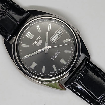 Vintage 1980 Original Seiko 5 Automatic 7009-3130 black face 17 Jewels Day-Date Japanese Men's Wrist Watch OG46