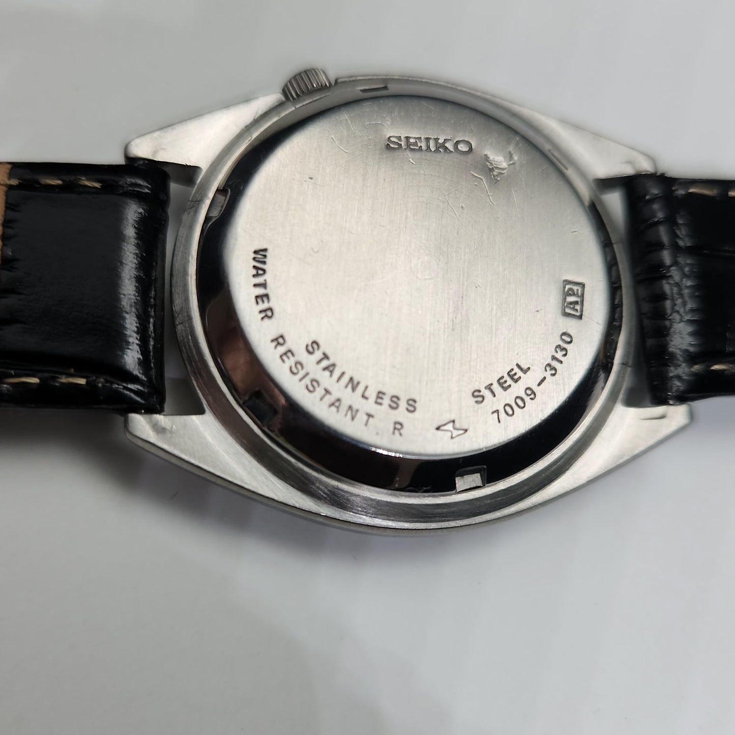 Vintage 1980 Original Seiko 5 Automatic 7009-3130 black face 17 Jewels Day-Date Japanese Men's Wrist Watch OG46