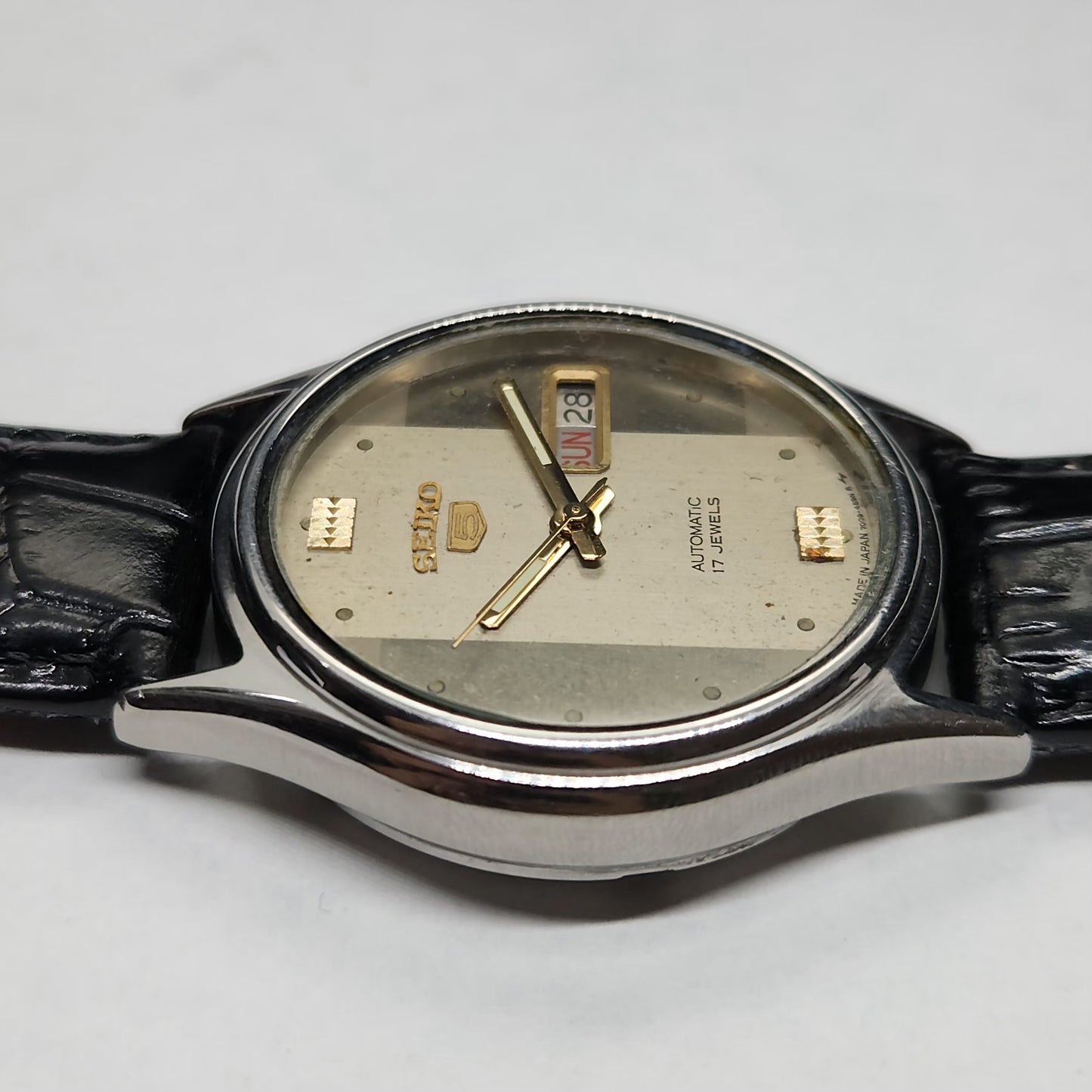 Vintage 1980 Original Seiko 5 Automatic 7009-3040 black face 17 Jewels Day-Date Japanese Men's Wrist Watch OG47