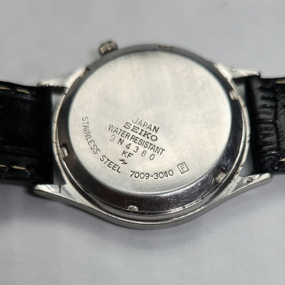 Vintage 1980 Original Seiko 5 Automatic 7009-3040 black face 17 Jewels Day-Date Japanese Men's Wrist Watch OG47