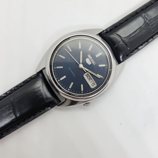 Vintage 1980 Original Seiko 5 Automatic 7009-8741 blue face 17 Jewels Day-Date Japanese Men's Wrist Watch OG48