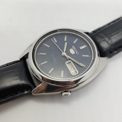 Vintage 1980 Original Seiko 5 Automatic 7009-8741 blue face 17 Jewels Day-Date Japanese Men's Wrist Watch OG48