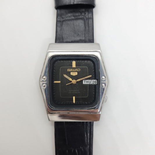 Vintage 1980 Original Seiko 5 Automatic 6349-607B black face 23 Jewels Day-Date Japanese Men's Wrist Watch OG51