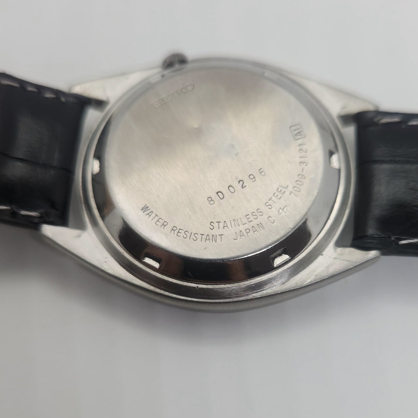 Vintage 1980 Original Seiko 5 Automatic 7009-3121 Gold  face 17 Jewels Day-Date Japanese Men's Wrist Watch OG53