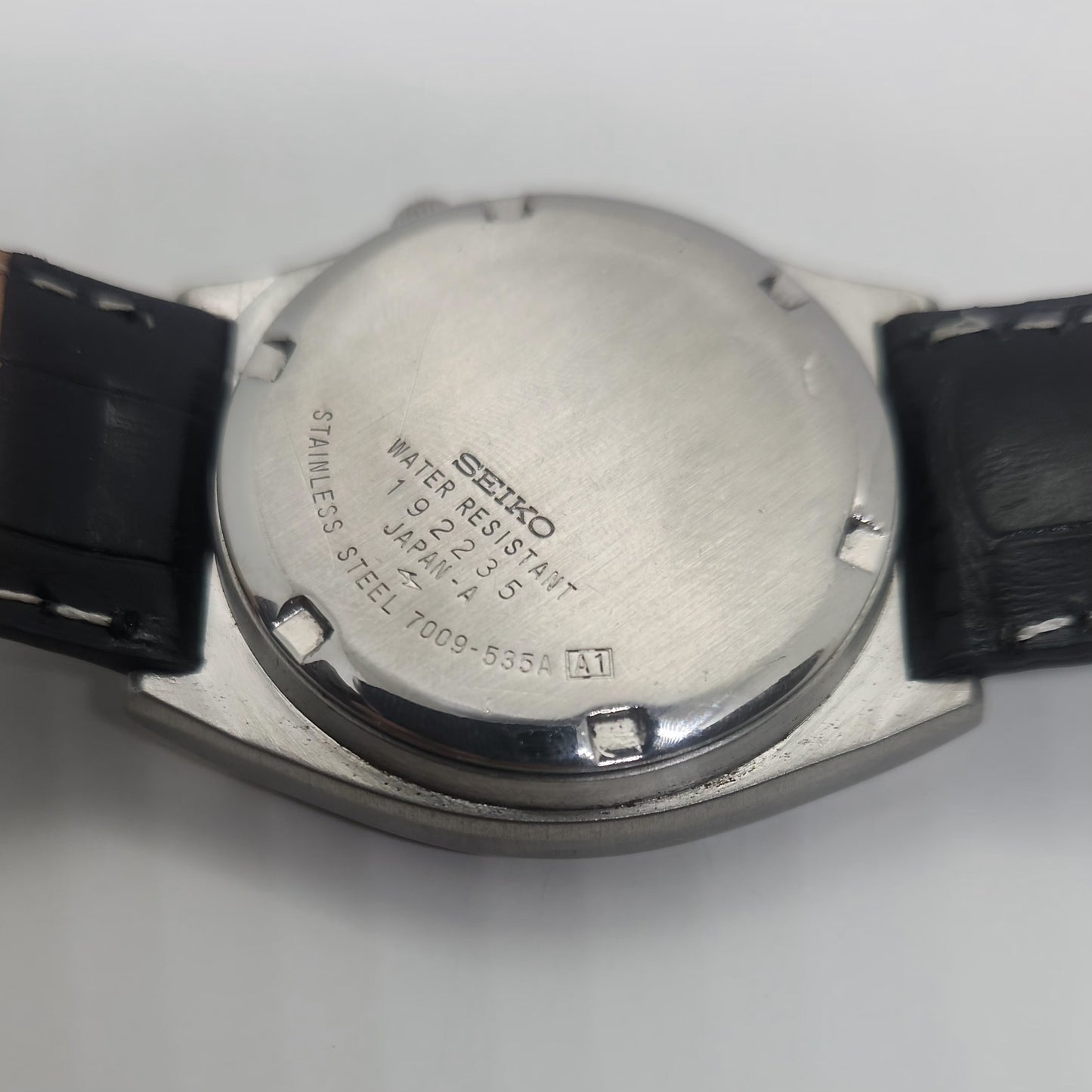 Vintage 1980 Original Seiko 5 Automatic 7009-535A black face 17 Jewels Day-Date Japanese Men's Wrist Watch OG54