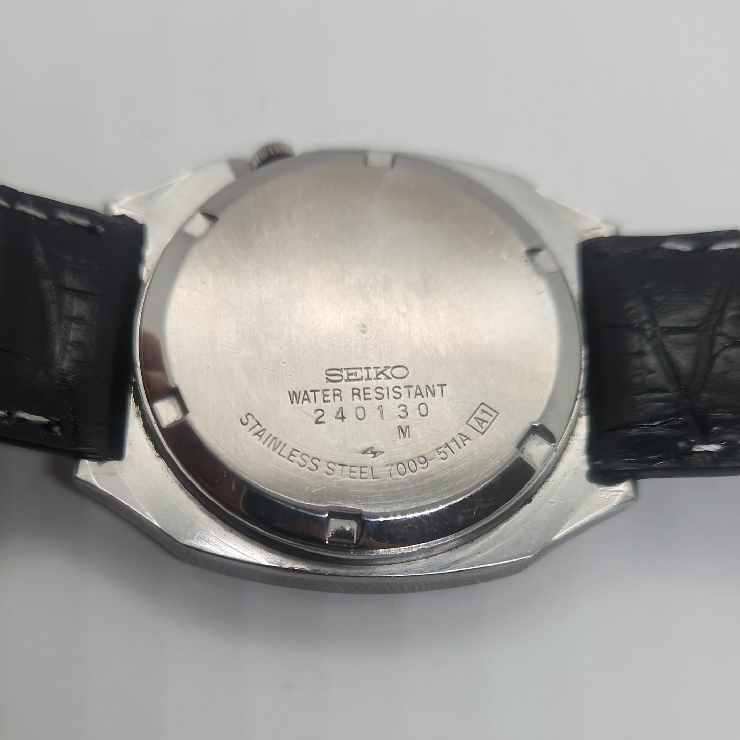 Vintage 1980 Original Seiko 5 Automatic 7009-511A Grey face 17 Jewels Day-Date Japanese Men's Wrist Watch OG56