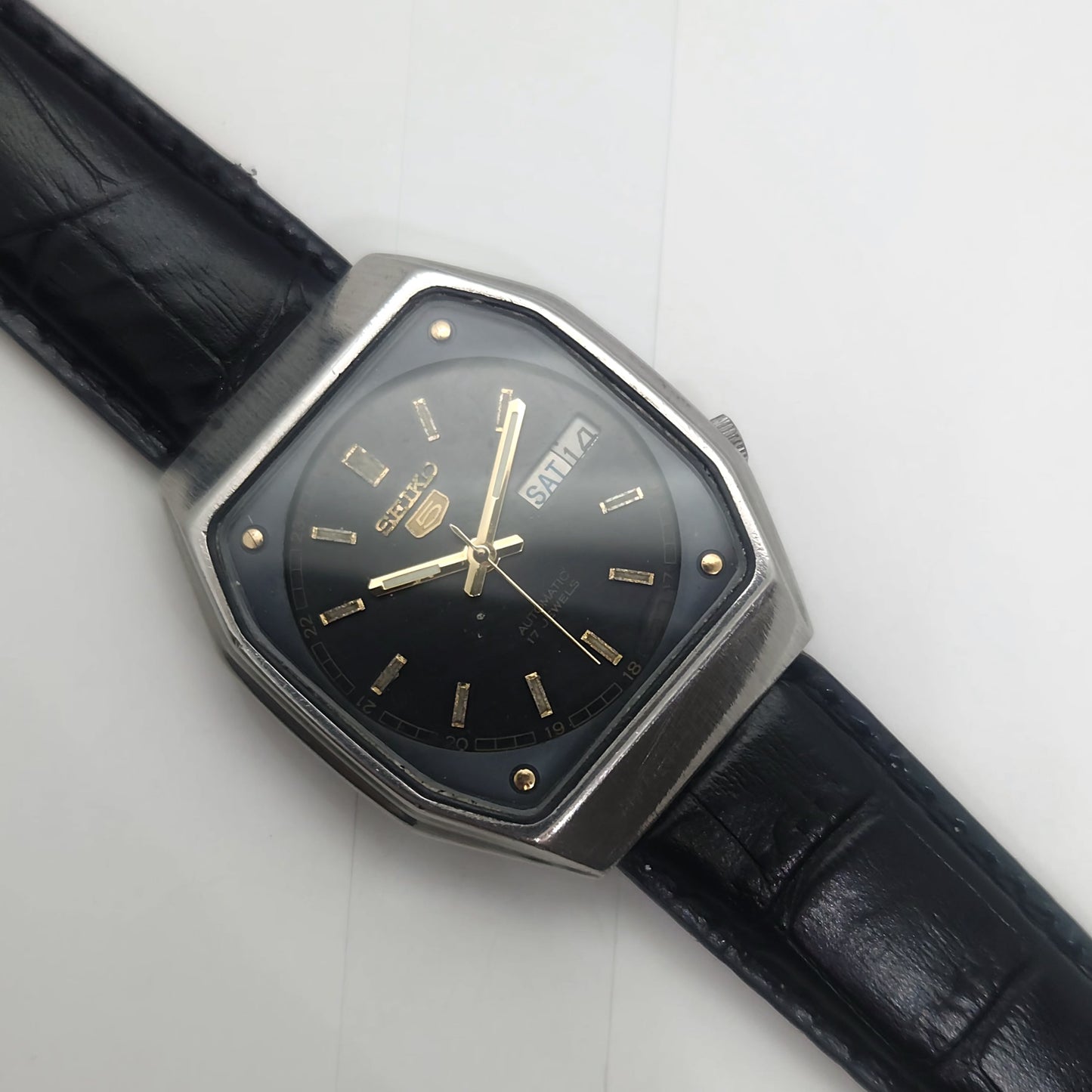 Vintage 1980 Original Seiko 5 Automatic 7009-5330 black face 17 Jewels Day-Date Japanese Men's Wrist Watch OG60