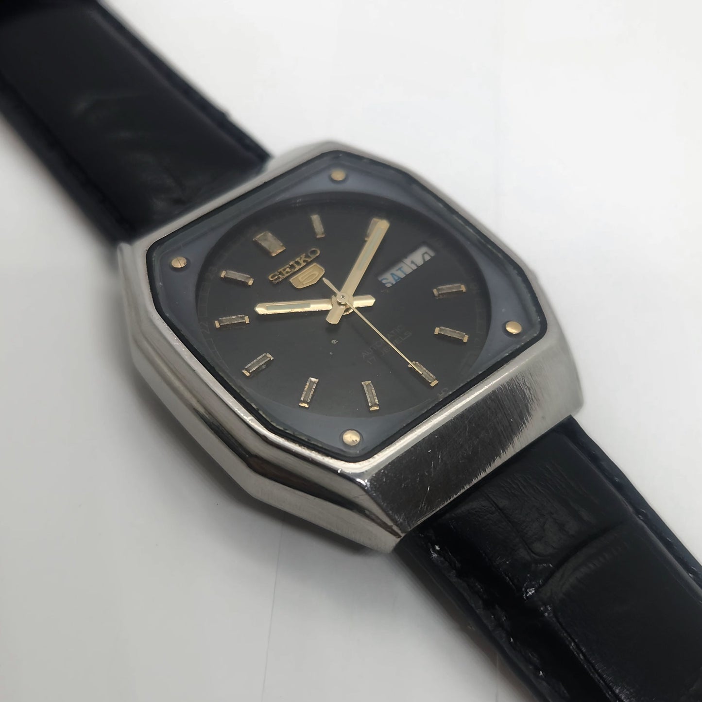 Vintage 1980 Original Seiko 5 Automatic 7009-5330 black face 17 Jewels Day-Date Japanese Men's Wrist Watch OG60